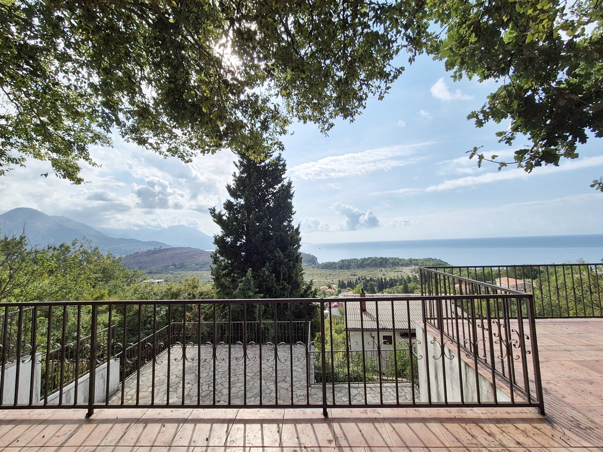 Image of House - 4 Bedrooms - 4 Bathrooms for Sale in Bar-Zagradje-Montenegro, Image 6